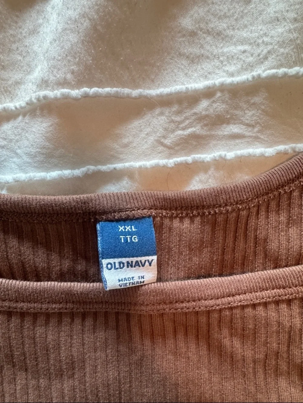 Old Navy Brown Ribbed Crop Tank Top - Picture 2 of 4